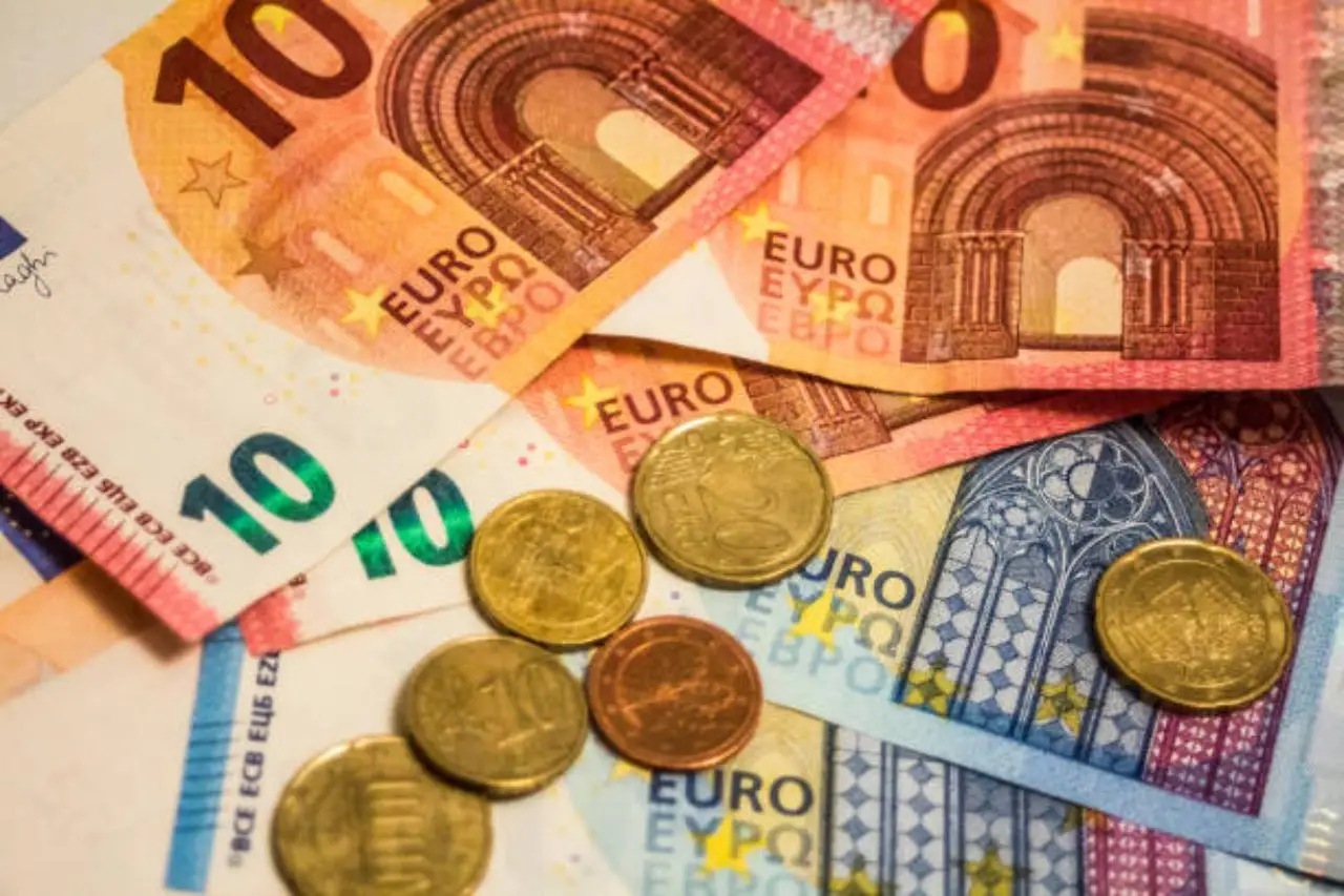 Cosa succede con le vecchie banconote da 20 e 50 euro: tutto quello che devi sapere sul ritiro e la sostituzione Immagine selezionata