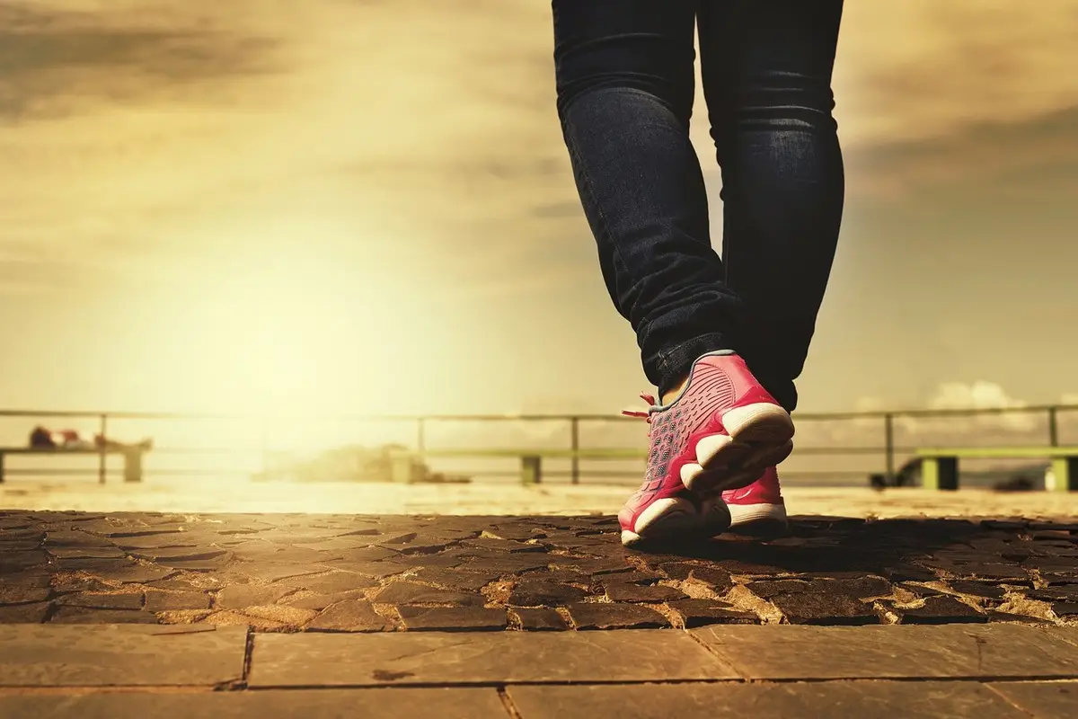 Camminare fa davvero bene? Tutti i consigli di un personal trainer Immagine selezionata