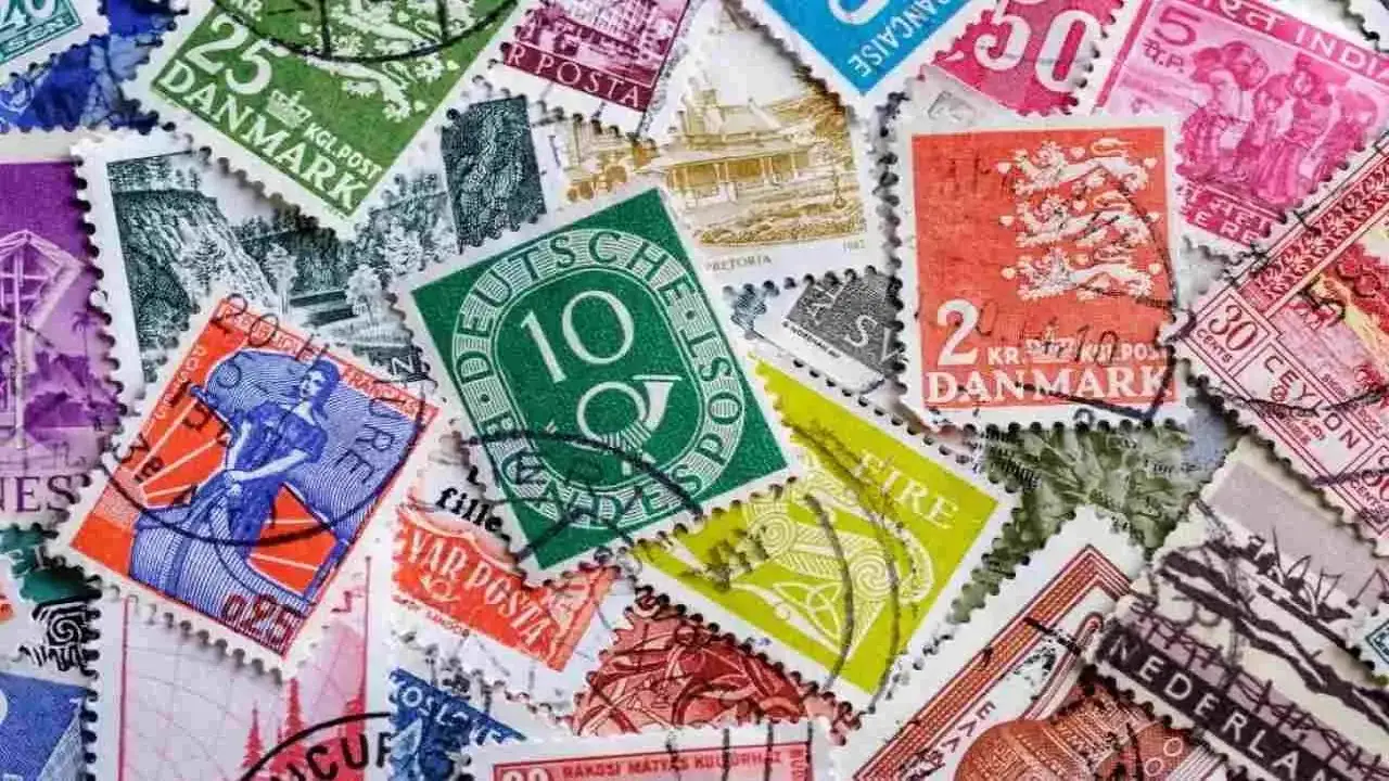 Hai vecchi francobolli? Potresti avere un tesoro in casa! Ecco i più ricercati