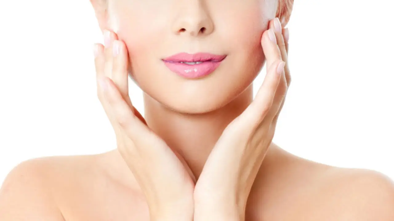 Dì addio al viso pallido: ecco il segreto per una pelle radiosa e naturale questa primavera