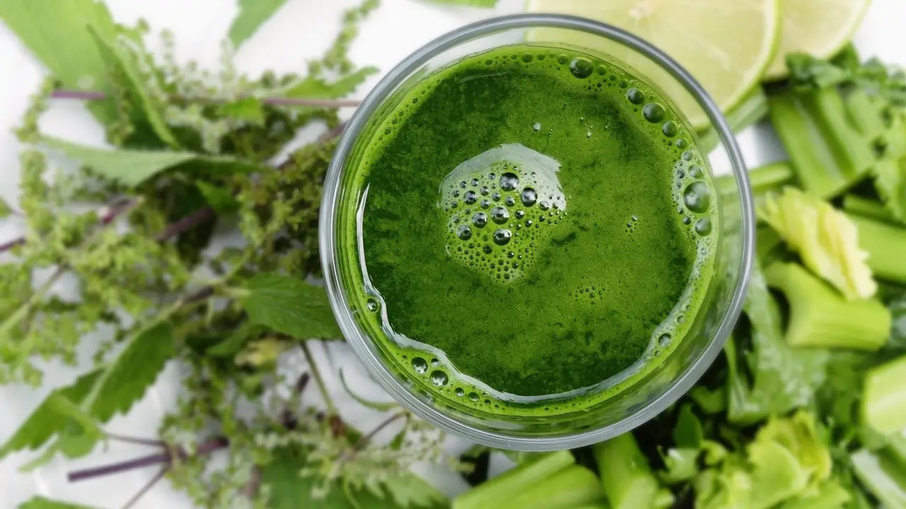 Non abusare dei frullati detox: ecco il rischio che non conosci Immagine selezionata