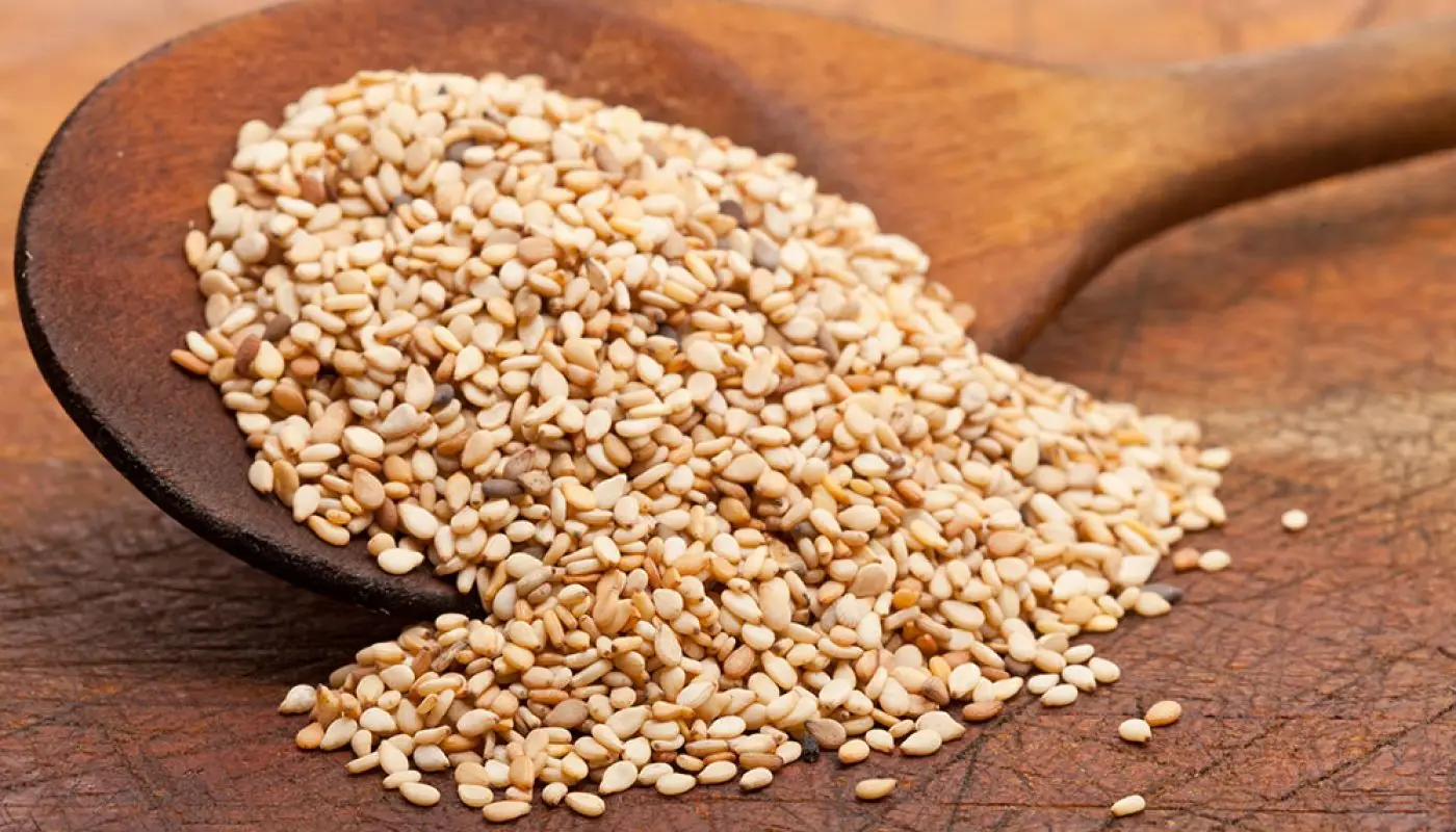 I consigli per integrare l’olio di sesamo nell’alimentazione di tutti i giorni I consigli per integrare l’olio di sesamo nell’alimentazione di tutti i giorni