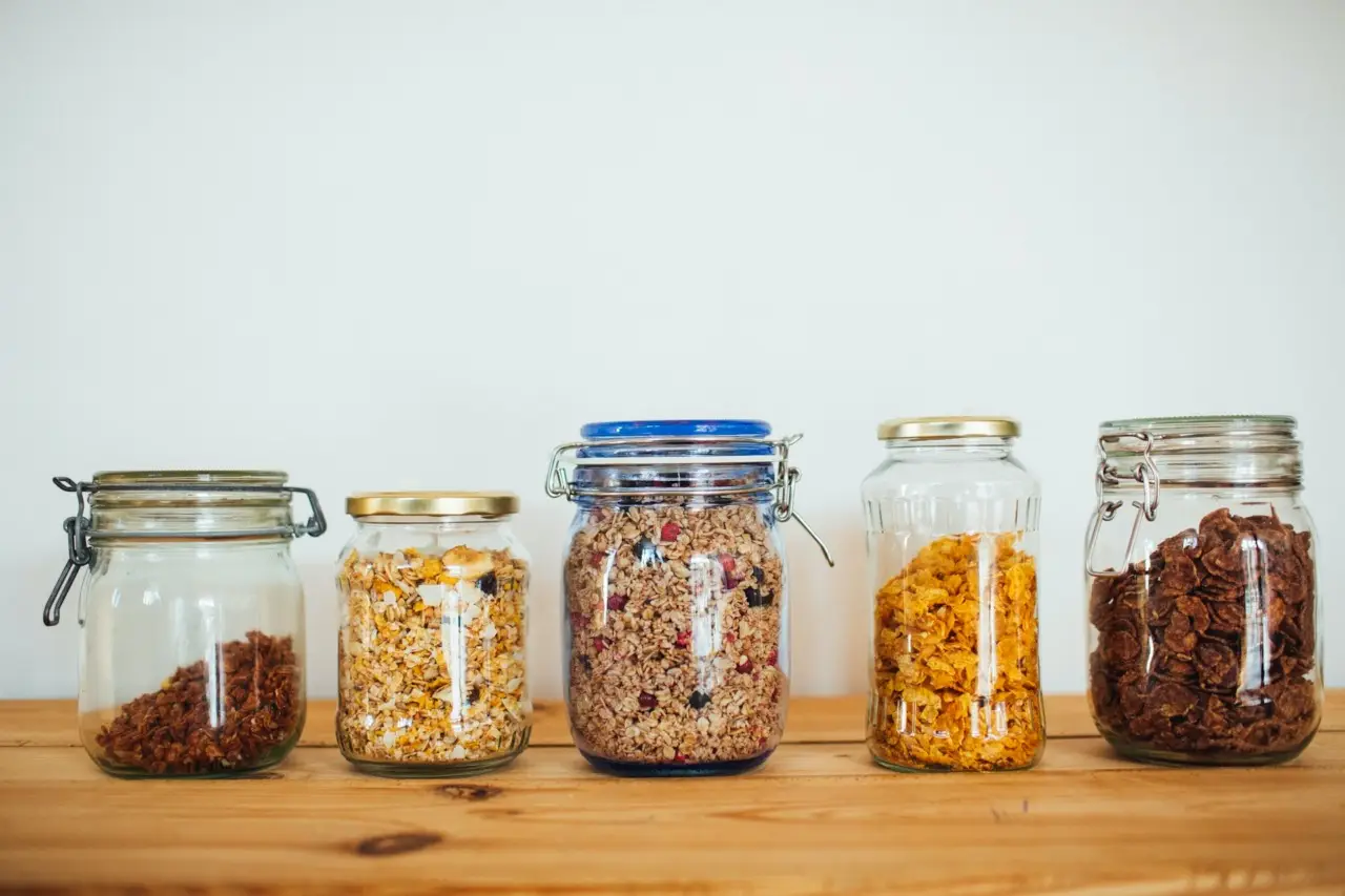 Organizzare la dispensa in vista dell’estate: la strategia anti-insetti dell’igienista alimentare Organizzare la dispensa in vista dell’estate: la strategia anti-insetti dell’igienista alimentare